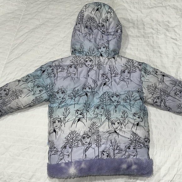 Disney Girls Puffer/Faux Fur Hooded Reversible Jacket. - Picture 9 of 14